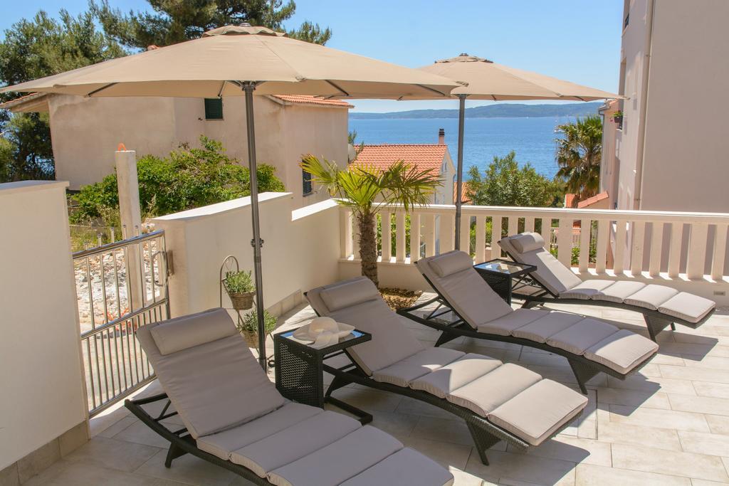 Apartments Villa Atlantis Trogir Buitenkant foto