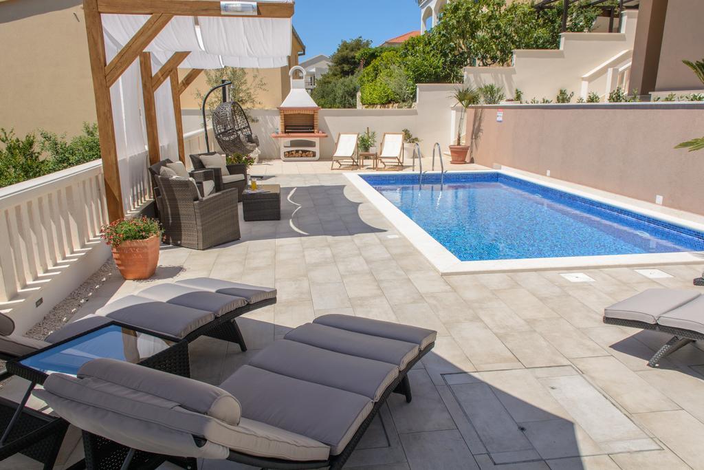 Apartments Villa Atlantis Trogir Buitenkant foto