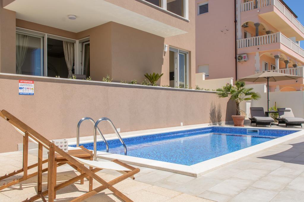 Apartments Villa Atlantis Trogir Buitenkant foto