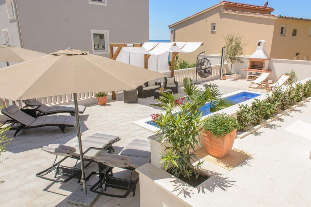 Apartments Villa Atlantis Trogir Buitenkant foto