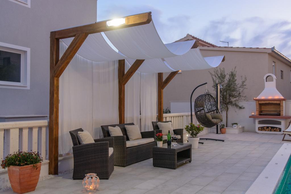 Apartments Villa Atlantis Trogir Buitenkant foto