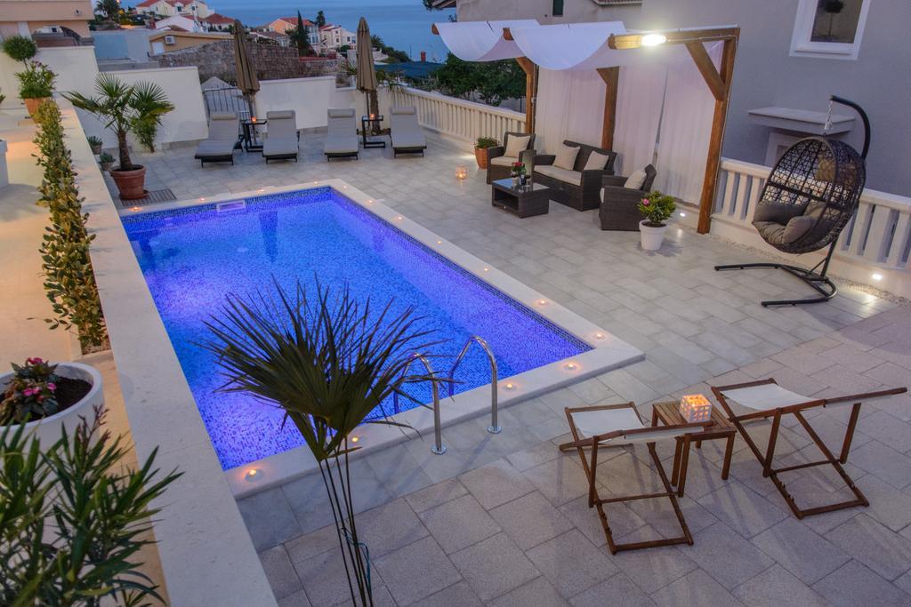 Apartments Villa Atlantis Trogir Buitenkant foto