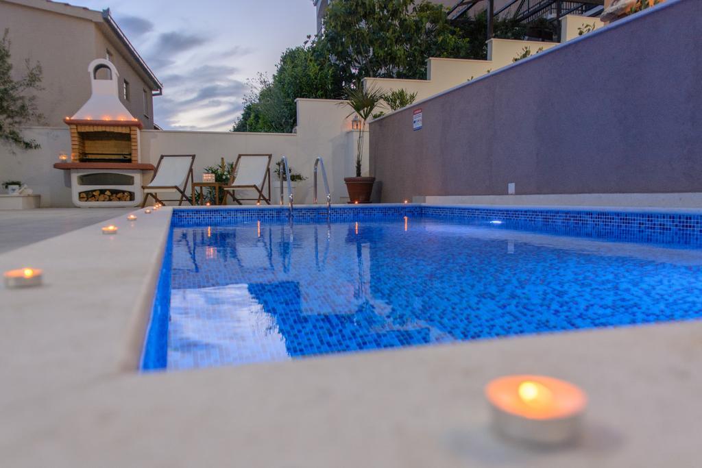 Apartments Villa Atlantis Trogir Buitenkant foto