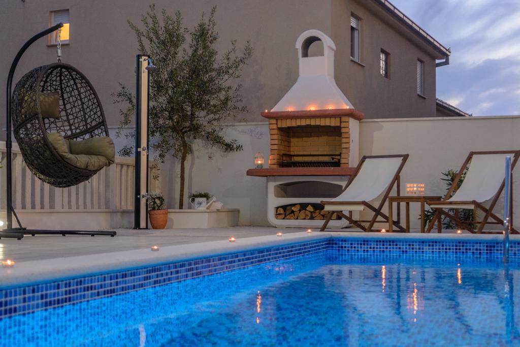 Apartments Villa Atlantis Trogir Buitenkant foto