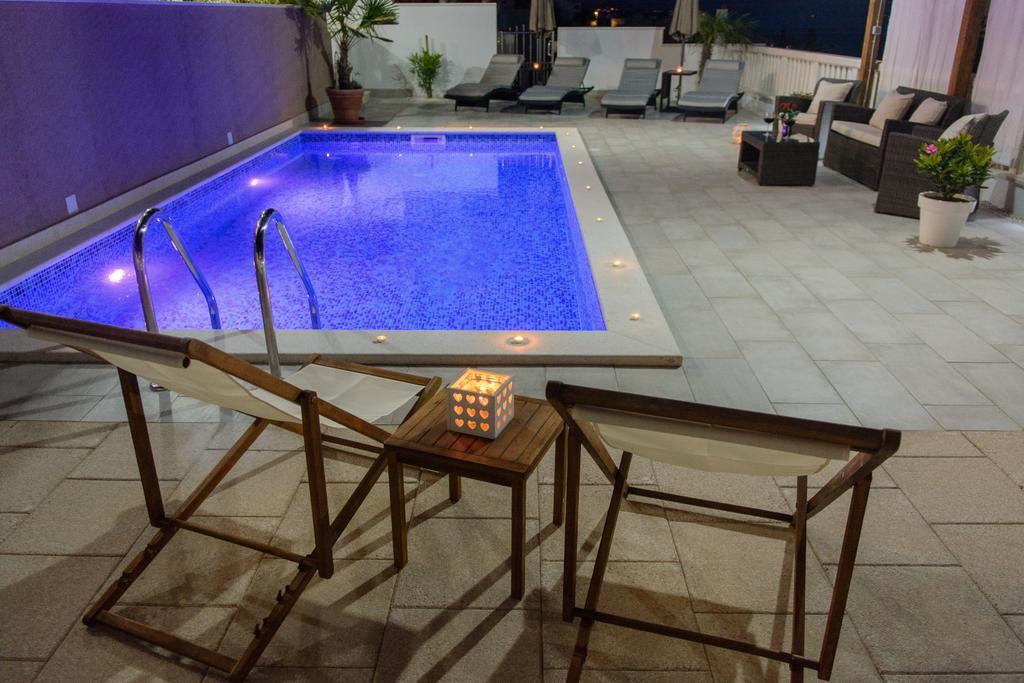 Apartments Villa Atlantis Trogir Buitenkant foto