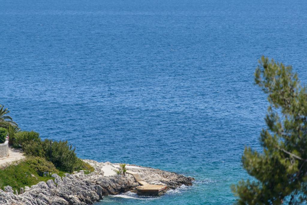 Apartments Villa Atlantis Trogir Buitenkant foto