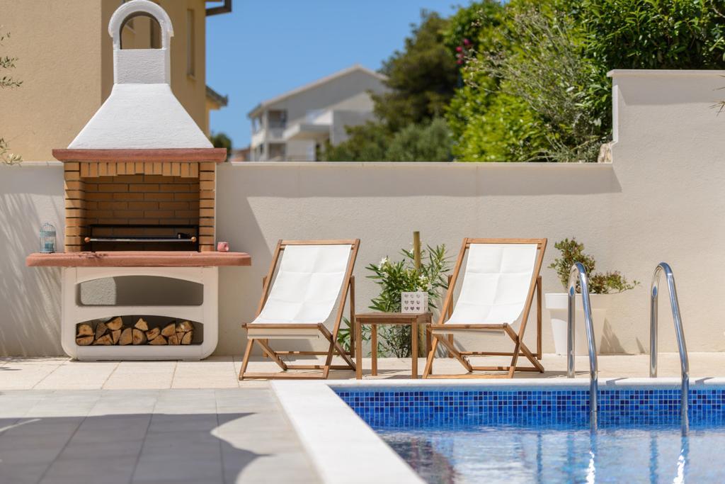 Apartments Villa Atlantis Trogir Buitenkant foto