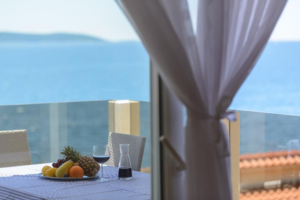 Apartments Villa Atlantis Trogir Buitenkant foto